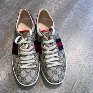 Gucci shoes